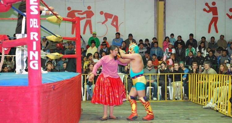 cholita wrestling