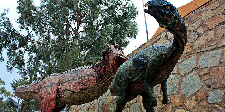 dinosaurs scuptures in sucre bolivia